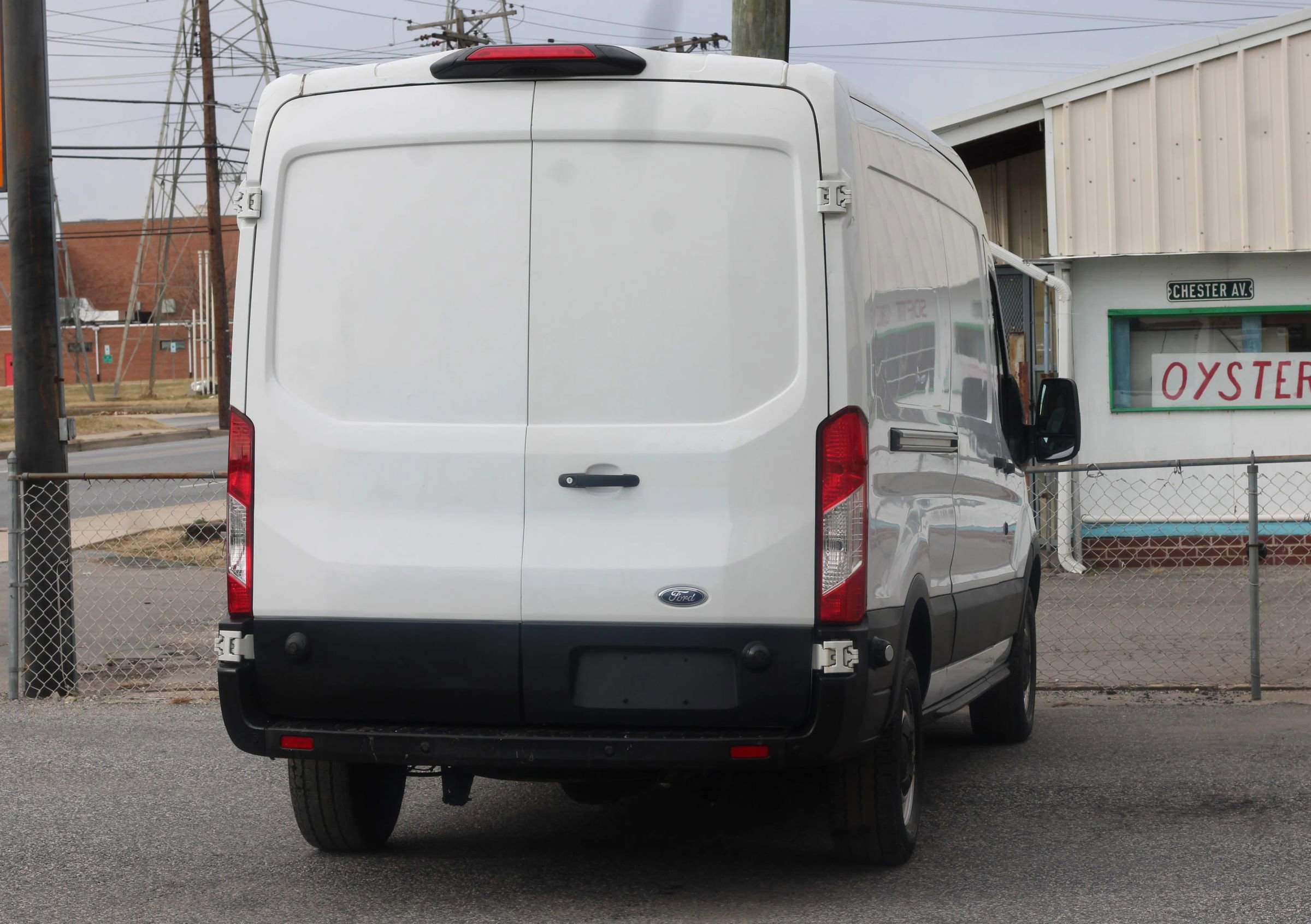 Used 2019 Ford Transit 250 148 Medium Roof image 8