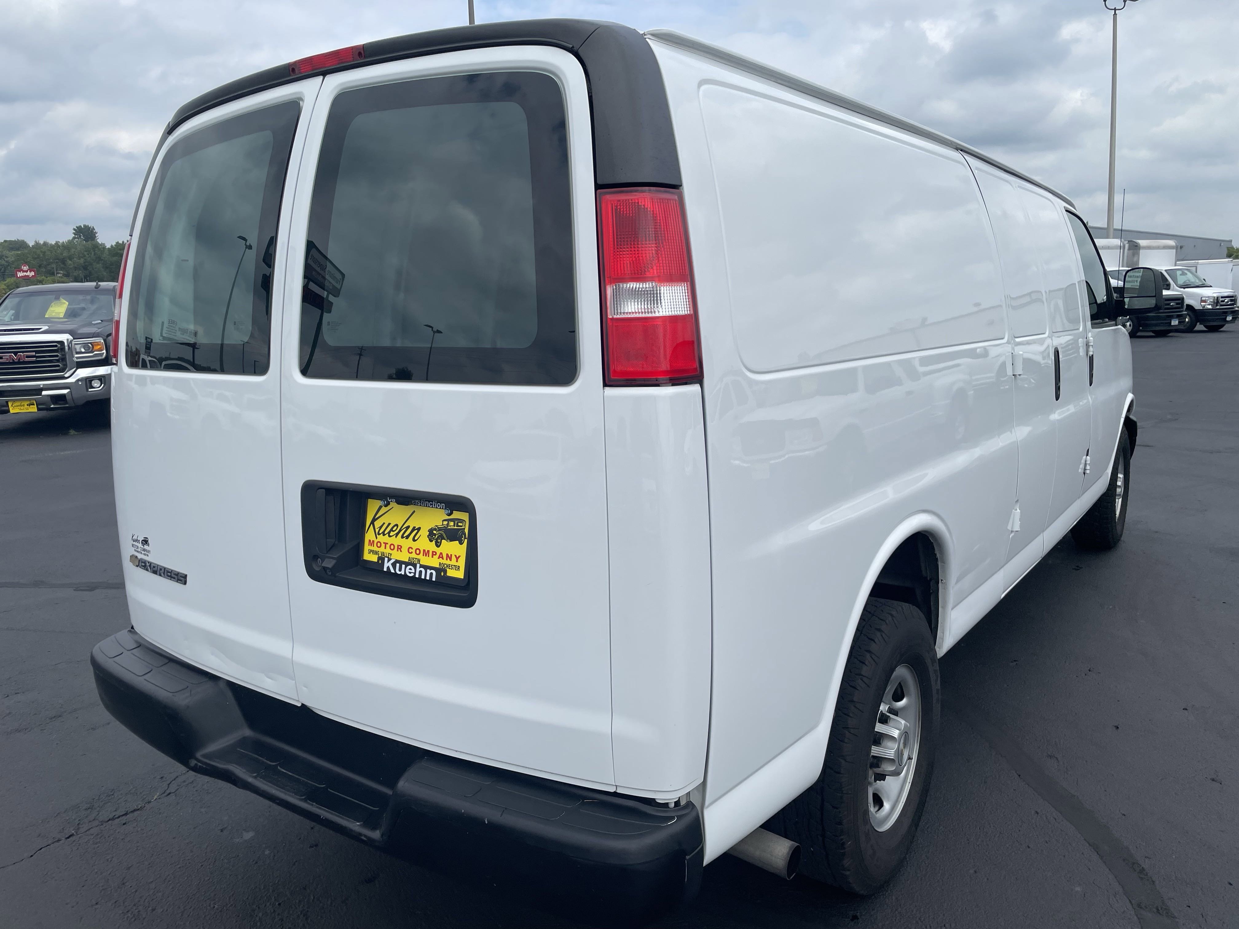 Used 2022 Chevrolet Express 2500 Extended w/ Driver Convenience Package image 8