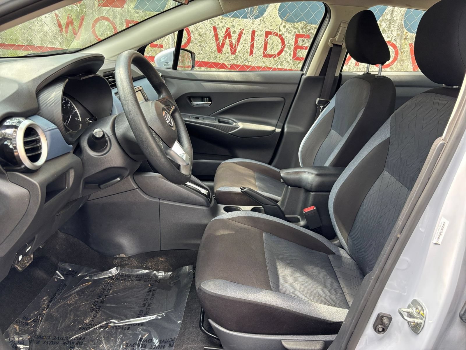 Used 2025 Nissan Versa SV FWD image 24