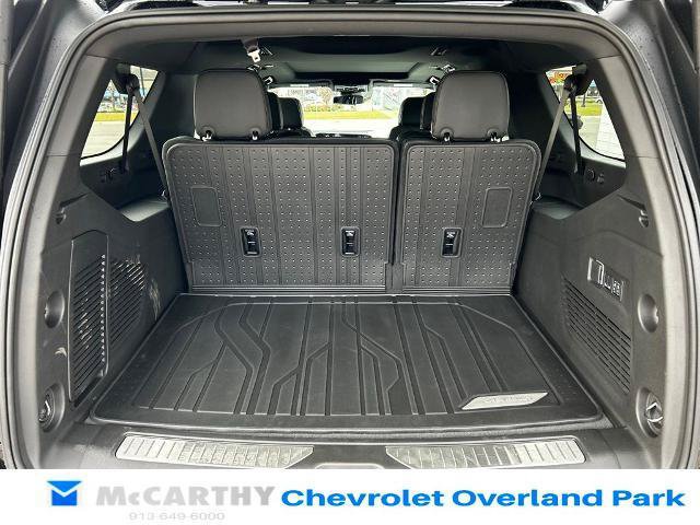 New 2026 Chevrolet Suburban Premier w/ Sun And Tow Package AWD/4WD image 24