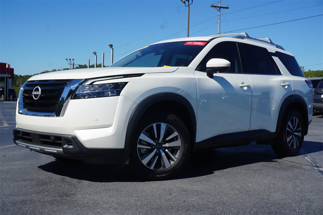 Certified 2024 Nissan Pathfinder SL