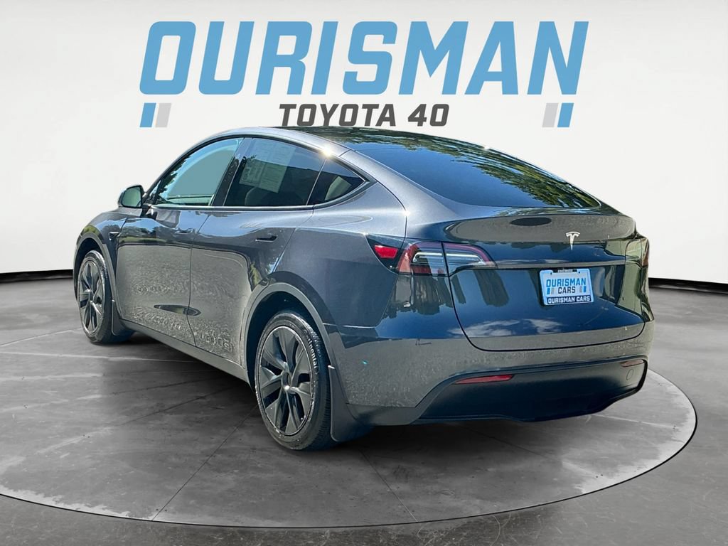 Used 2024 Tesla Model Y Long Range RWD image 5