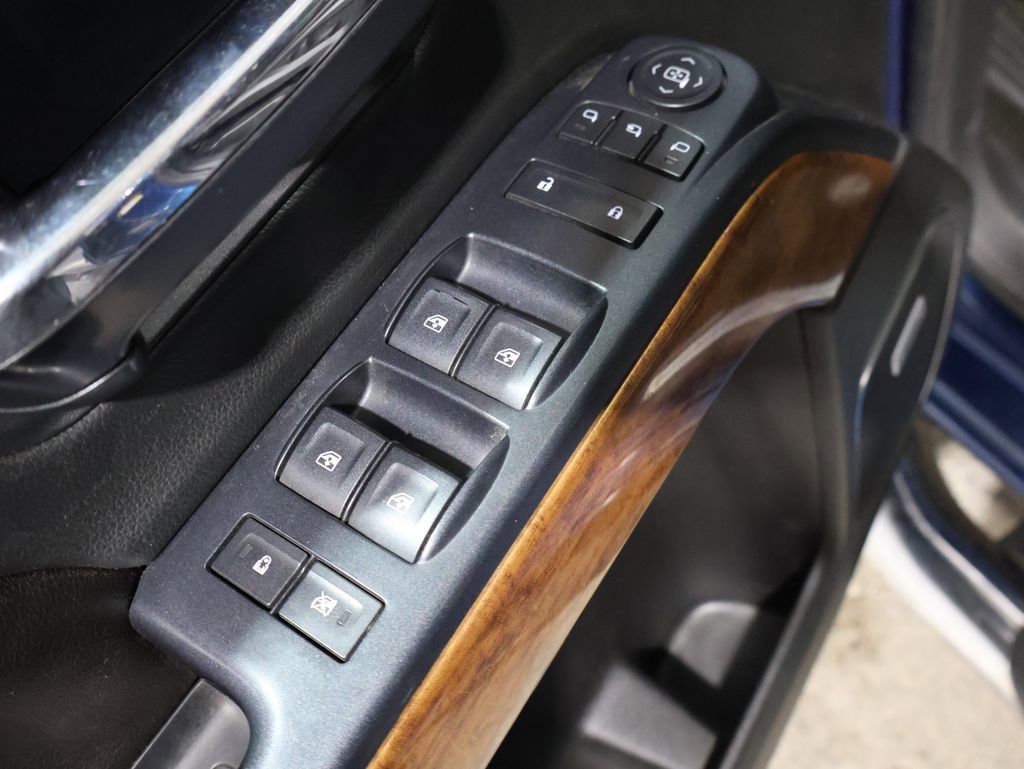 Used 2017 Chevrolet Silverado 2500 High Country w/ Duramax Plus Package image 13