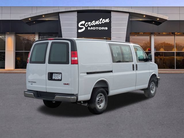 New 2026 GMC Savana 2500 w/ Driver Convenience Package RWD image 5