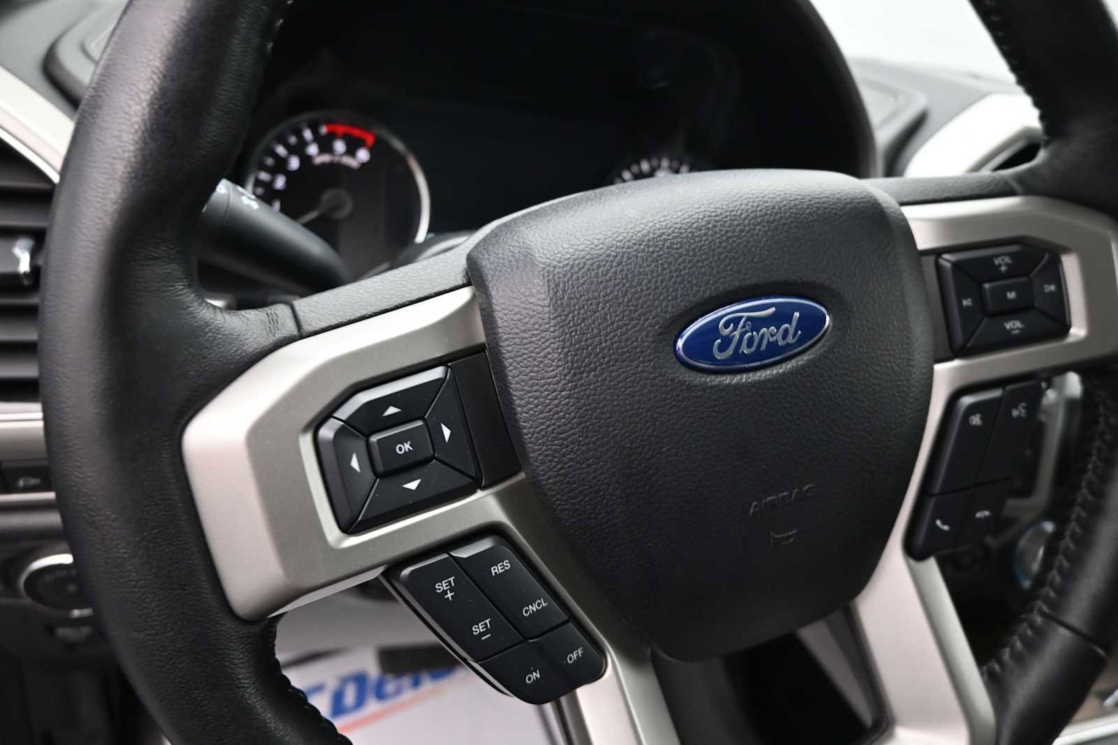 Used 2020 Ford F150 Lariat w/ Equipment Group 502A Luxury AWD/4WD image 12