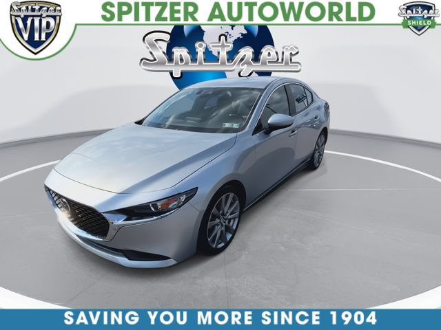 Used 2020 MAZDA MAZDA3 Sedan w/ Select Package FWD image 4