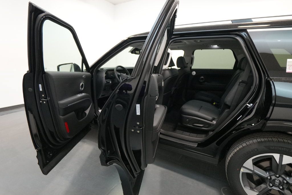 Certified 2026 Hyundai Palisade Limited AWD/4WD image 30
