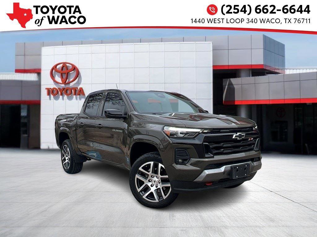Used 2023 Chevrolet Colorado Z71 w/ Z71 Convenience Package 2 image 1