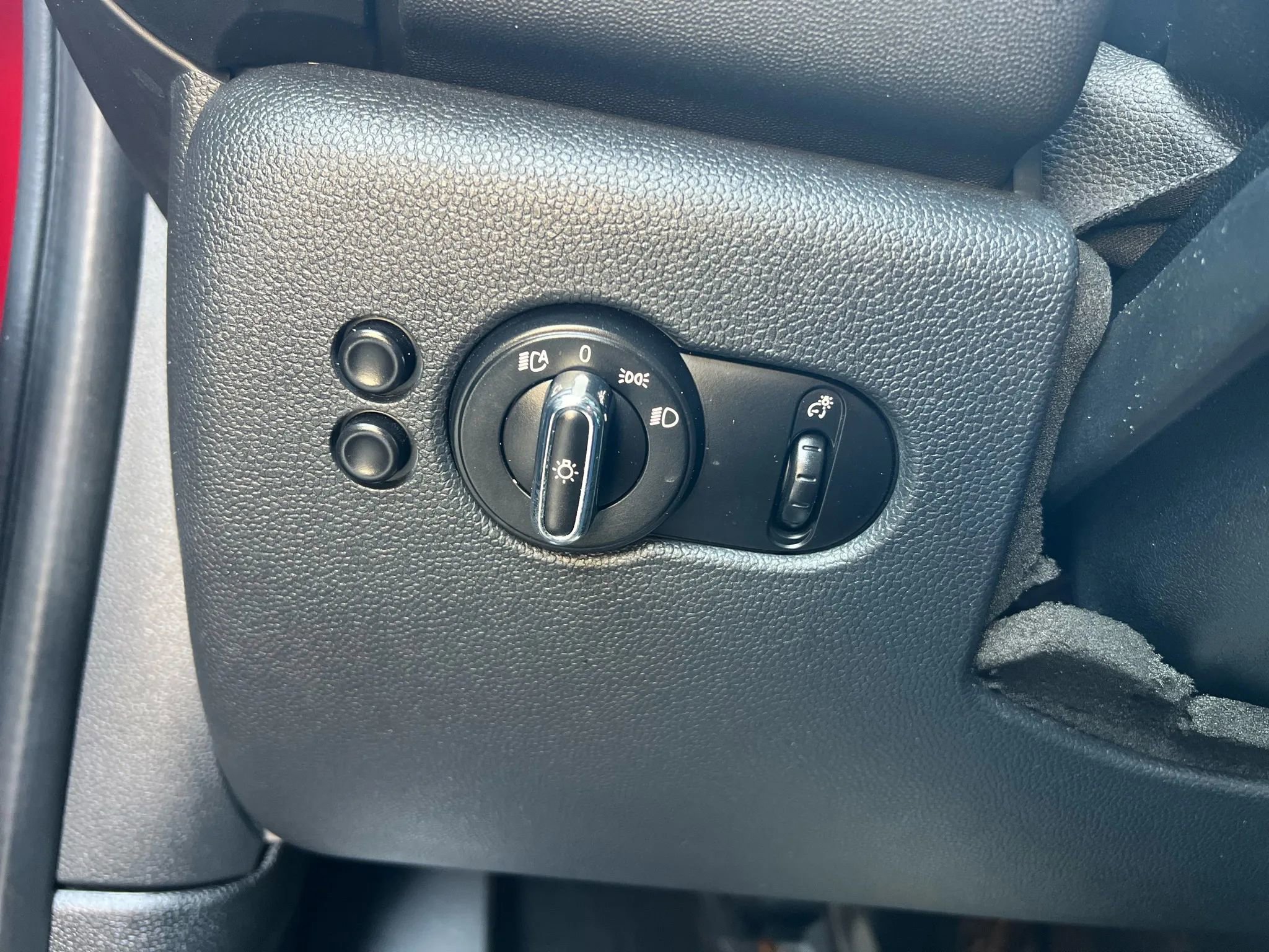 Used 2016 MINI Cooper 2-Door Hardtop image 15