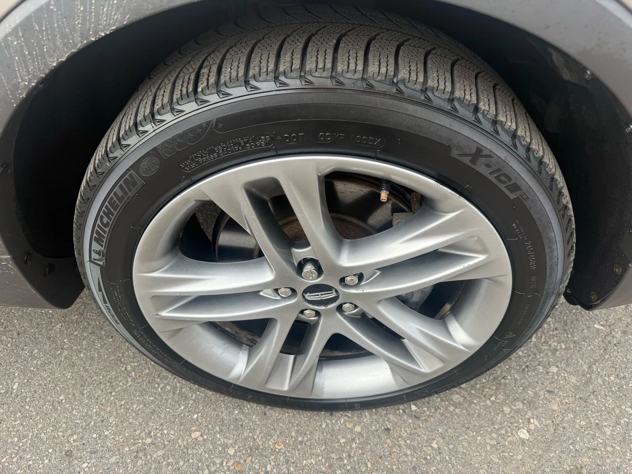 Used 2018 Lincoln MKC Reserve w/ Lincoln MKC Climate Package image 12