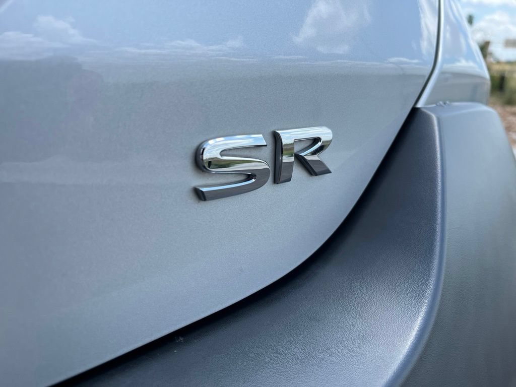 Used 2019 Nissan Kicks SR FWD image 9