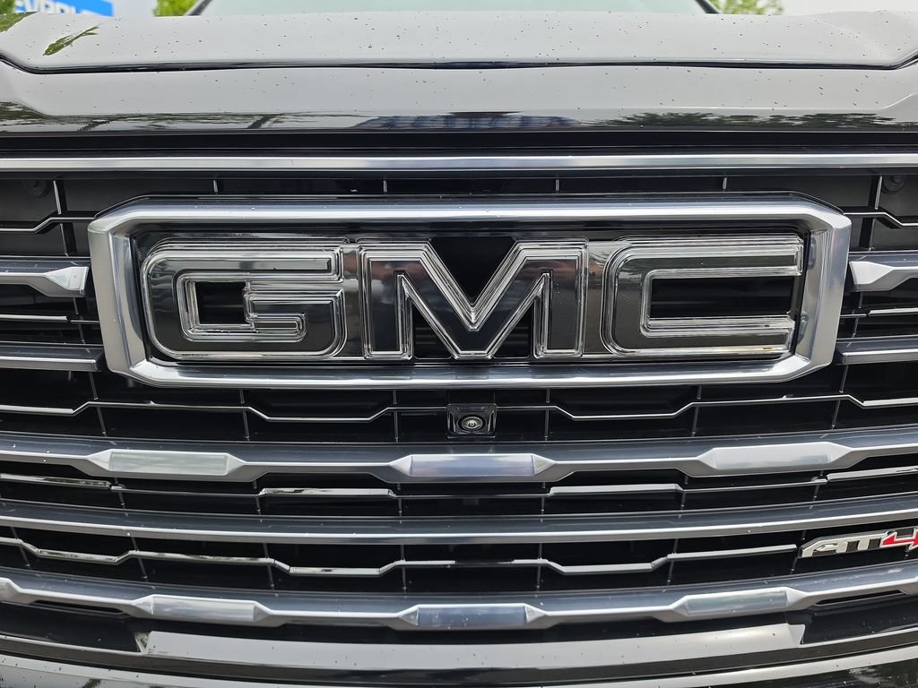 Certified 2025 GMC Yukon AT4 w/ AT4 Premium Plus Package AWD/4WD image 41