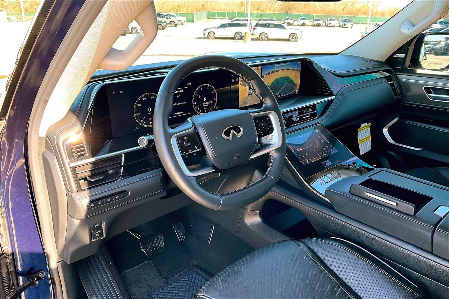 Used 2025 INFINITI QX80 Luxe RWD image 17