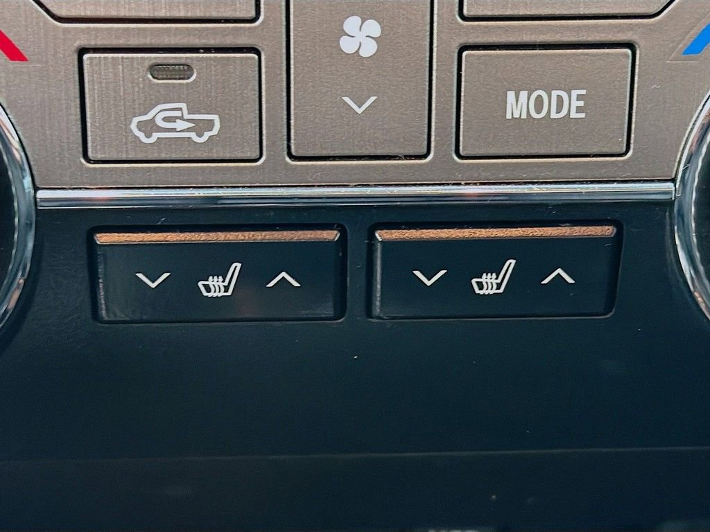 Used 2016 Toyota Tundra Limited image 35