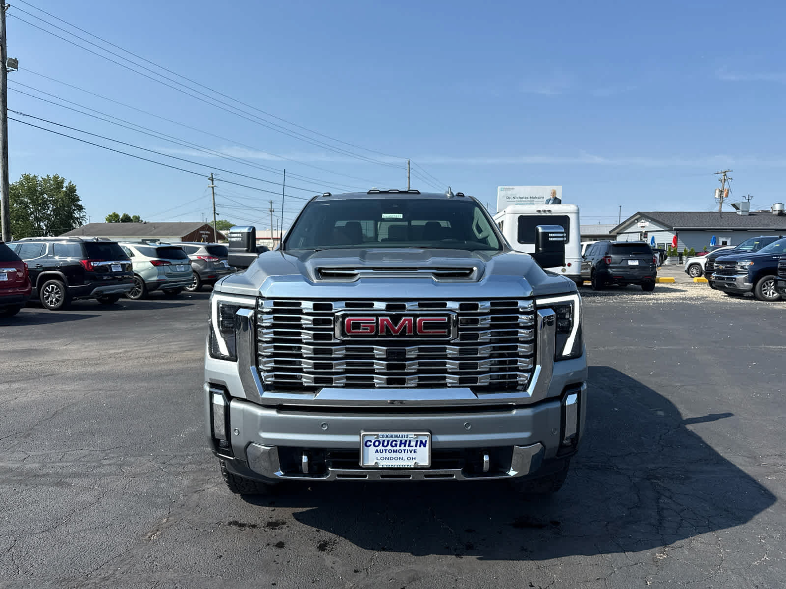 New 2026 GMC Sierra 3500 Denali w/ Denali Reserve Package AWD/4WD image 8