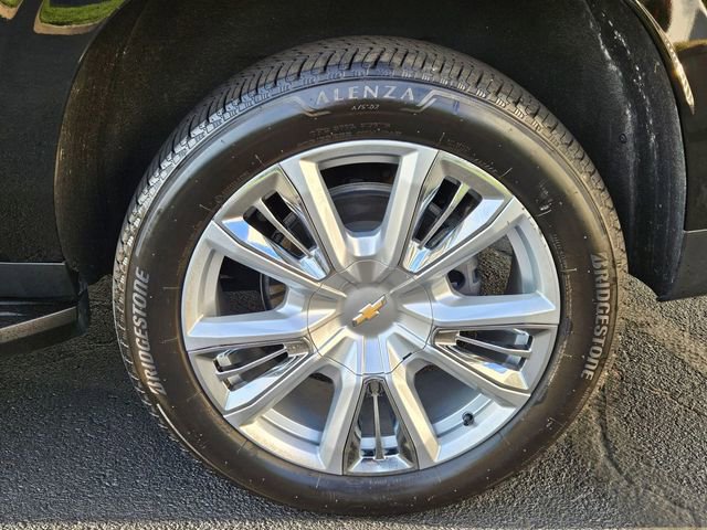 Used 2024 Chevrolet Suburban High Country AWD/4WD image 22