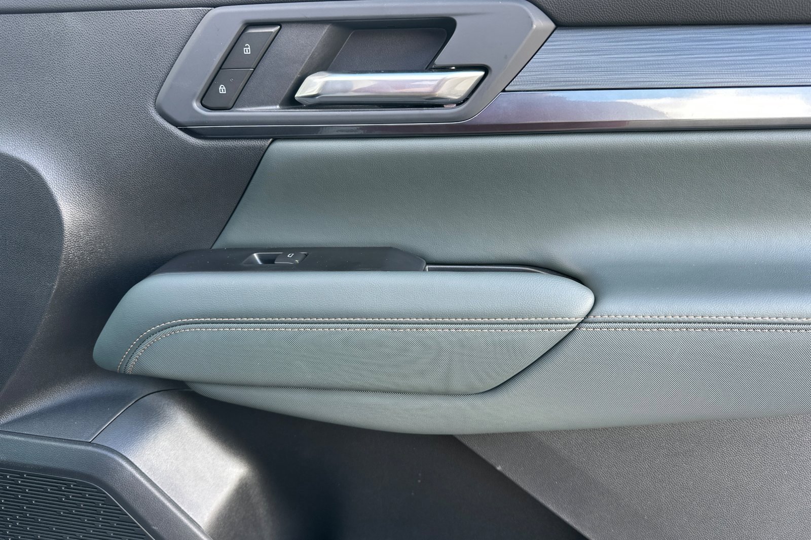 Used 2026 GMC Terrain AT4 w/ Convenience Package III image 20