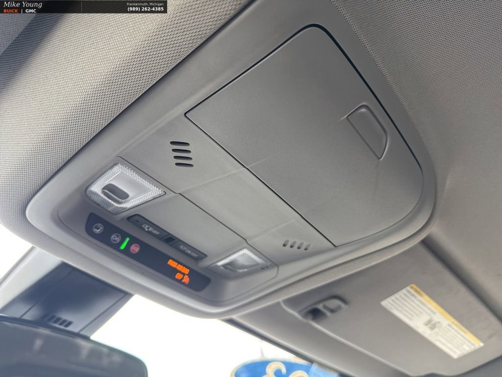 Used 2023 GMC Acadia SLE FWD image 28