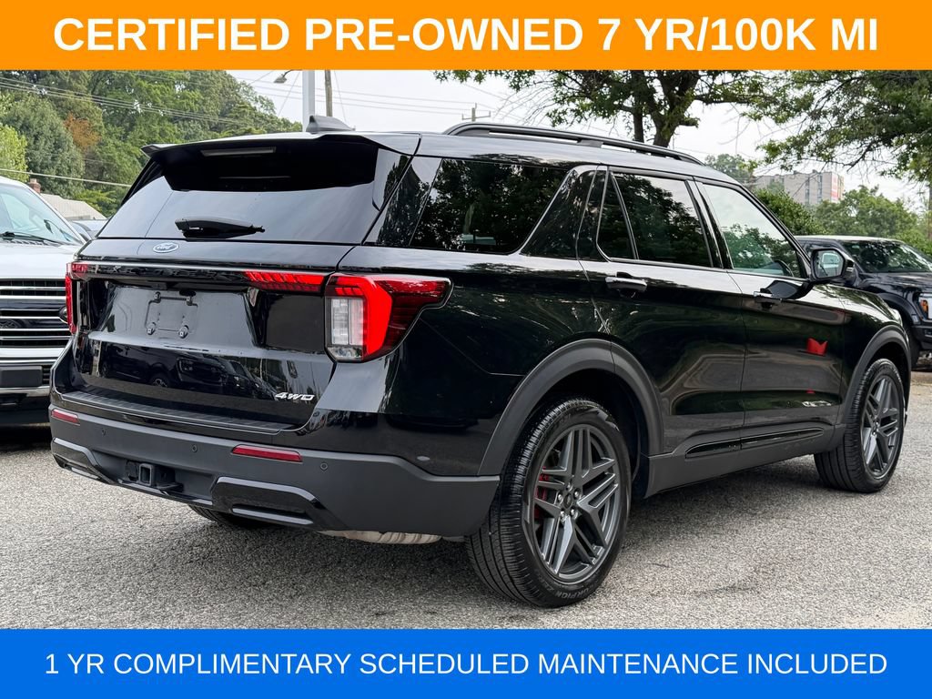 Used 2025 Ford Explorer ST-Line w/ ST-Line Street Pack AWD/4WD image 8