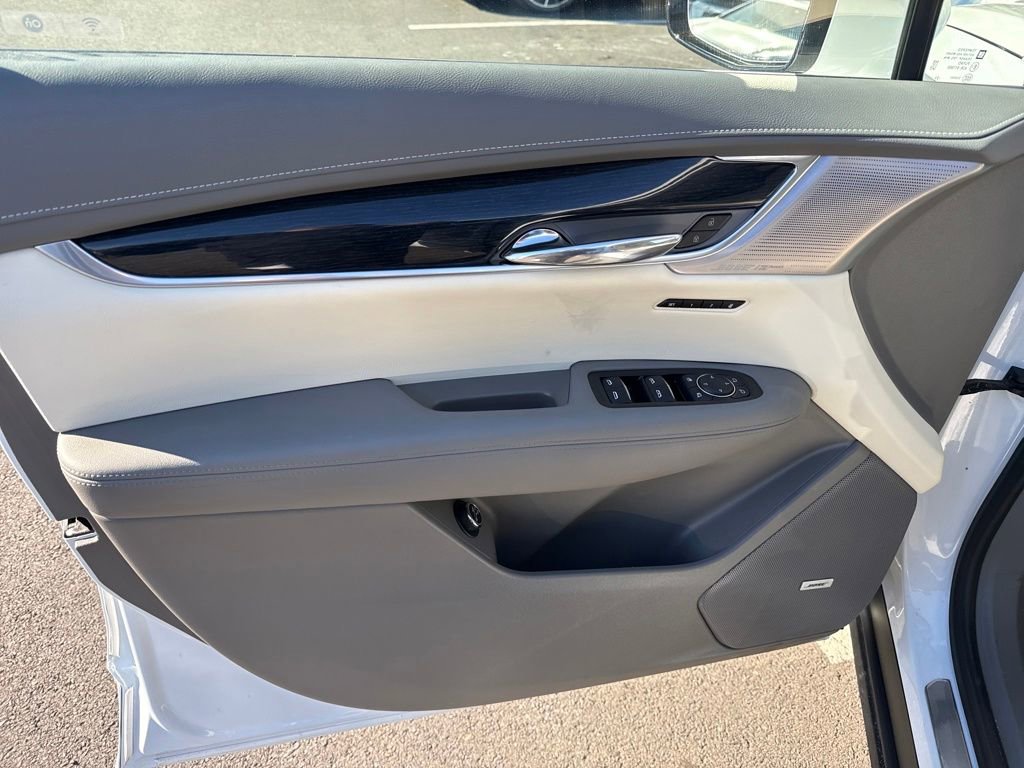 Certified 2024 Cadillac XT6 Premium Luxury image 5