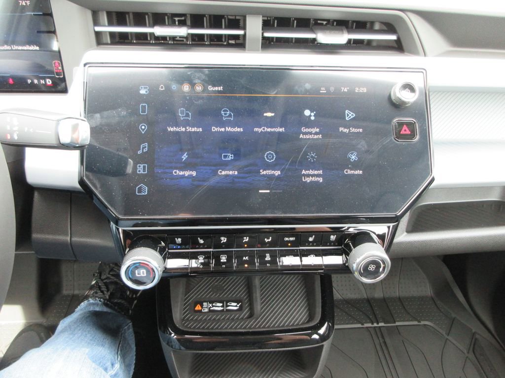 New 2027 Chevrolet Bolt RS w/ Technology Package FWD image 32