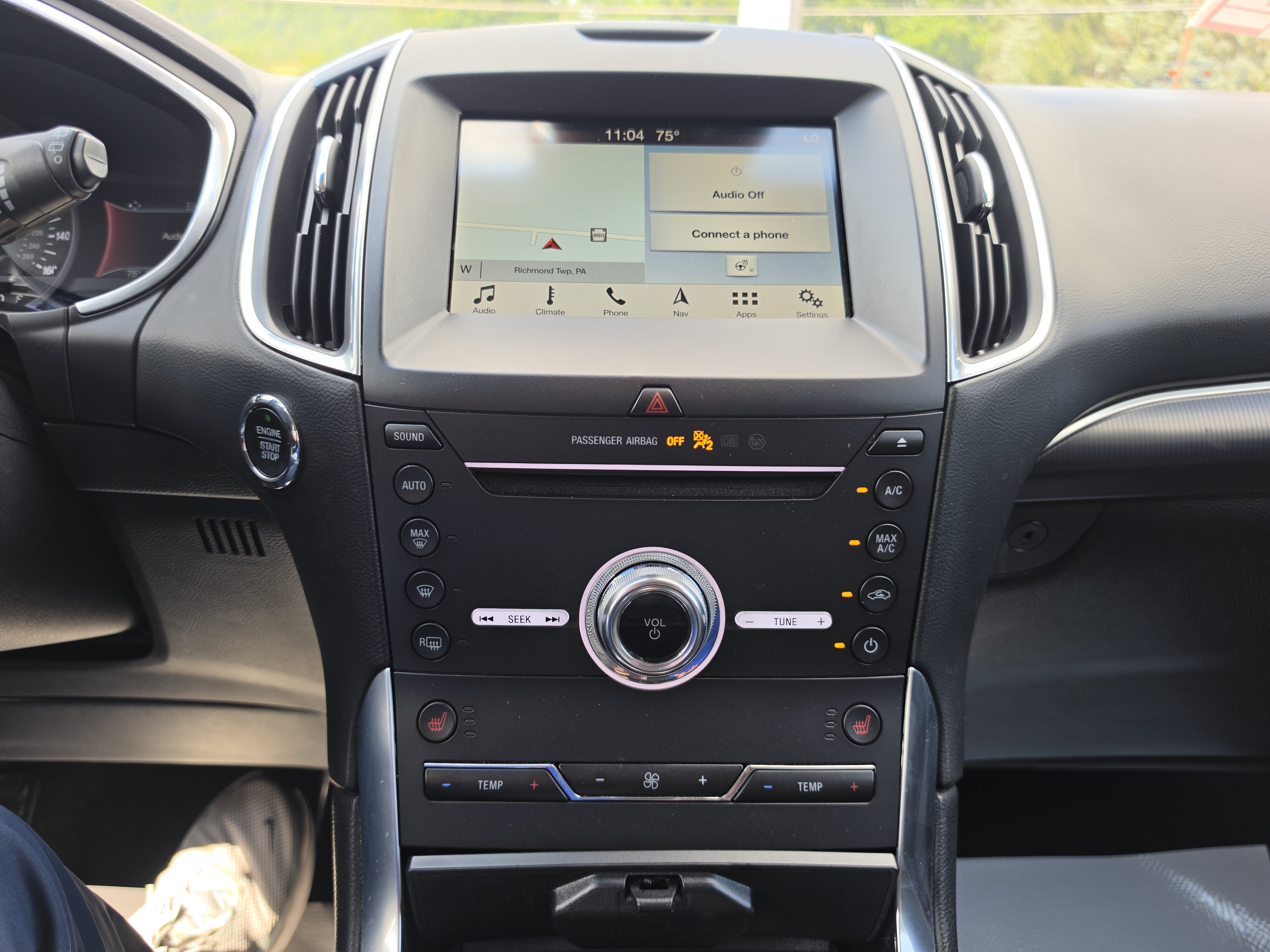 Used 2019 Ford Edge Titanium w/ Cold Weather Package AWD/4WD image 26