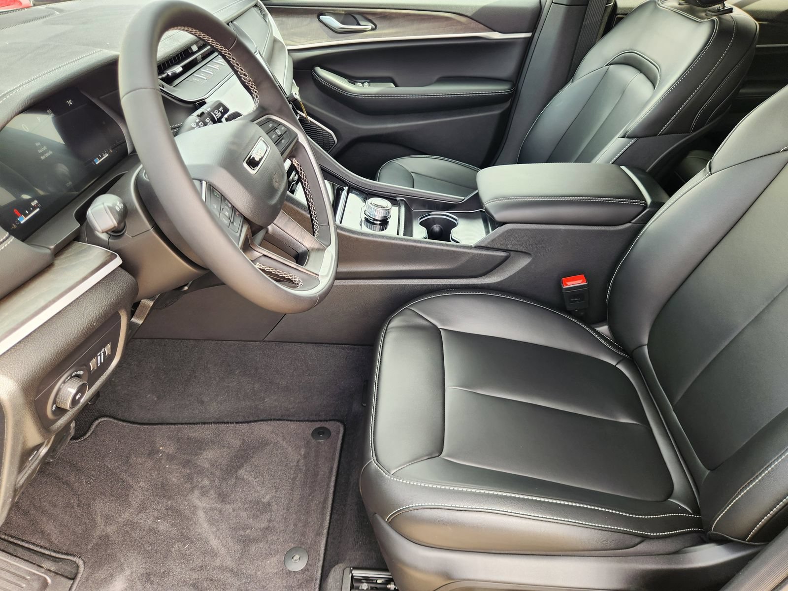 New 2026 Jeep Grand Cherokee Limited w/ Limited Altitude Package RWD image 12