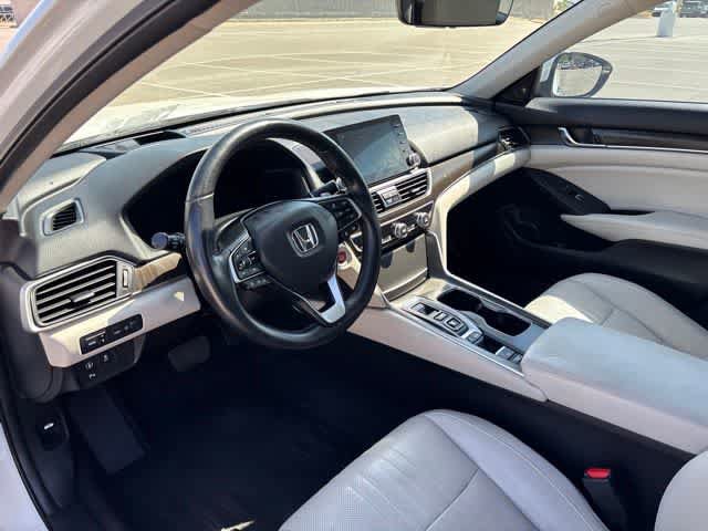 Used 2018 Honda Accord Touring image 9