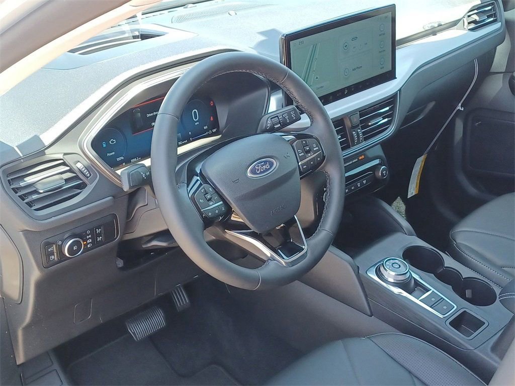 New 2025 Ford Escape Platinum w/ Premium Technology Package FWD image 10