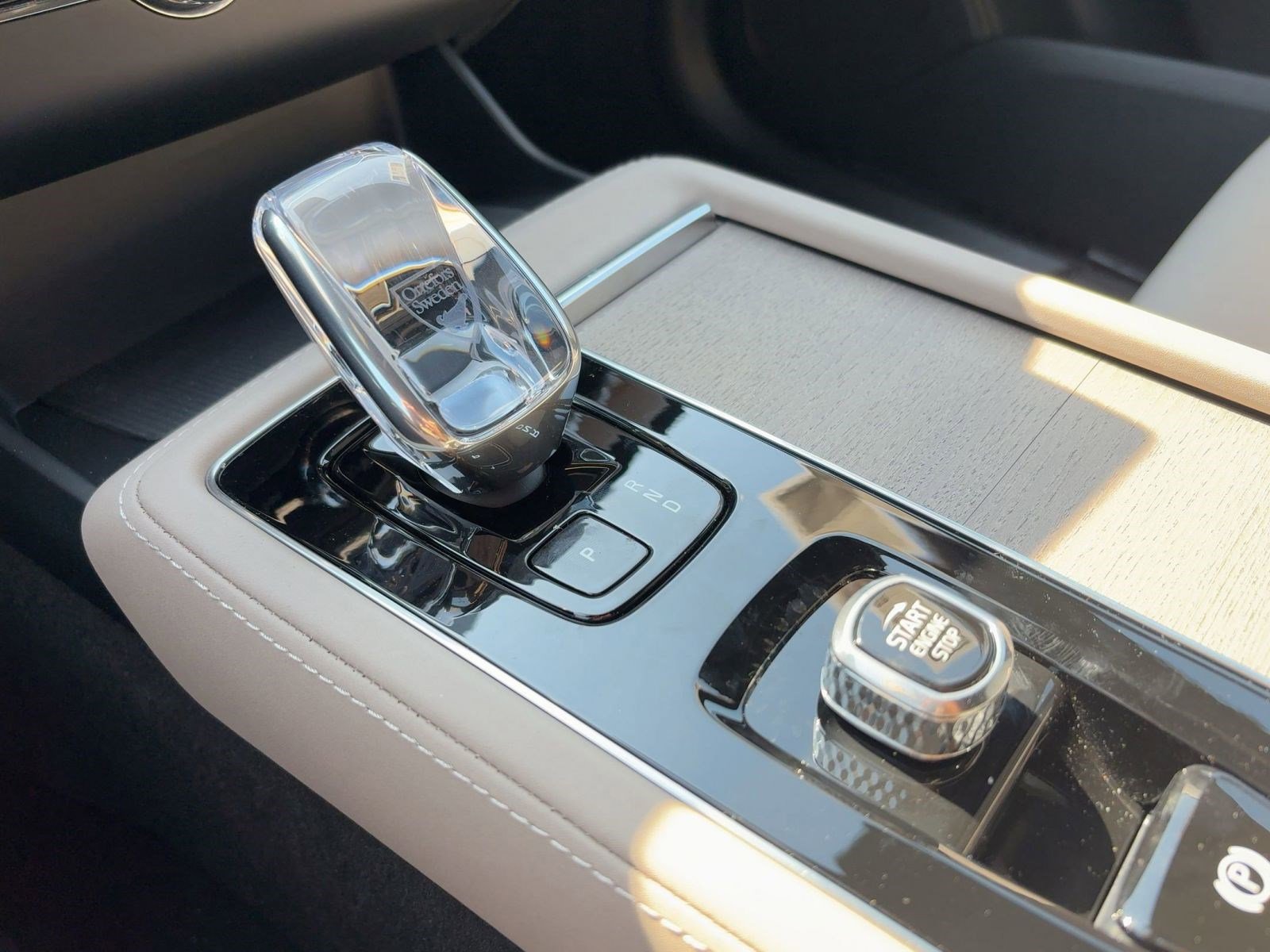 New 2026 Volvo XC90 B6 Plus w/ Protection Package image 15