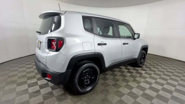 Used 2021 Jeep Renegade Sport AWD/4WD image 4