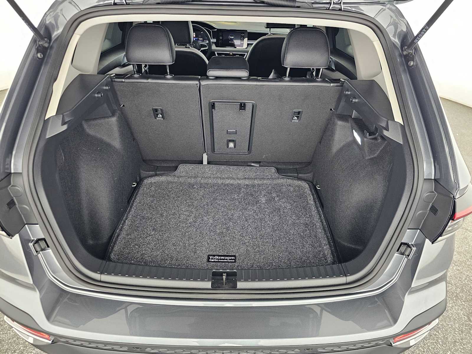 Used 2026 Volkswagen Taos SE image 14