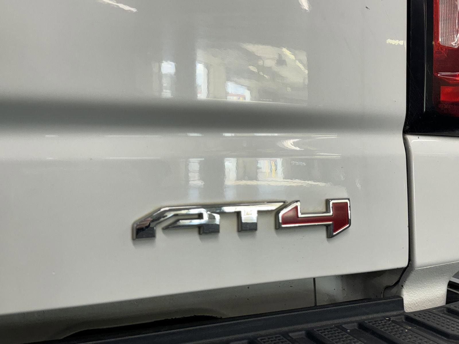 Used 2019 GMC Sierra 1500 AT4 w/ AT4 Premium Package AWD/4WD image 7