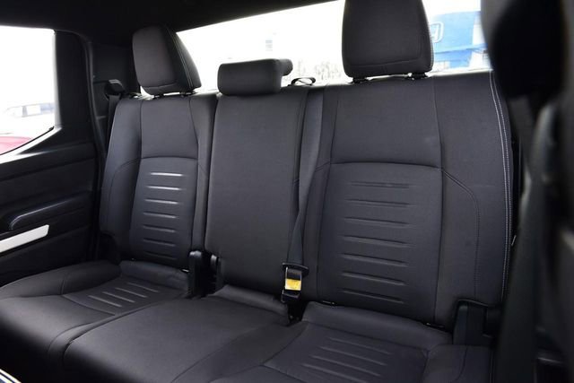 Used 2024 Toyota Tacoma TRD Off-Road image 22