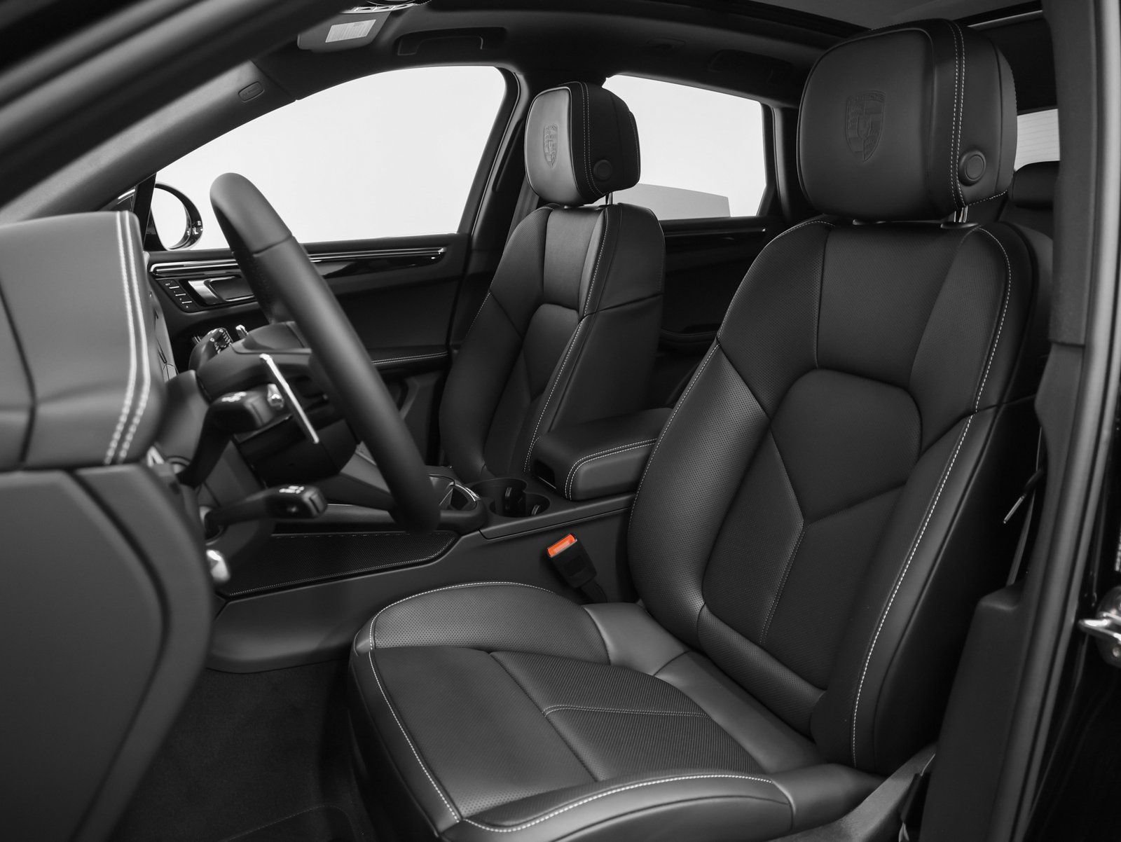 New 2026 Porsche Macan image 46