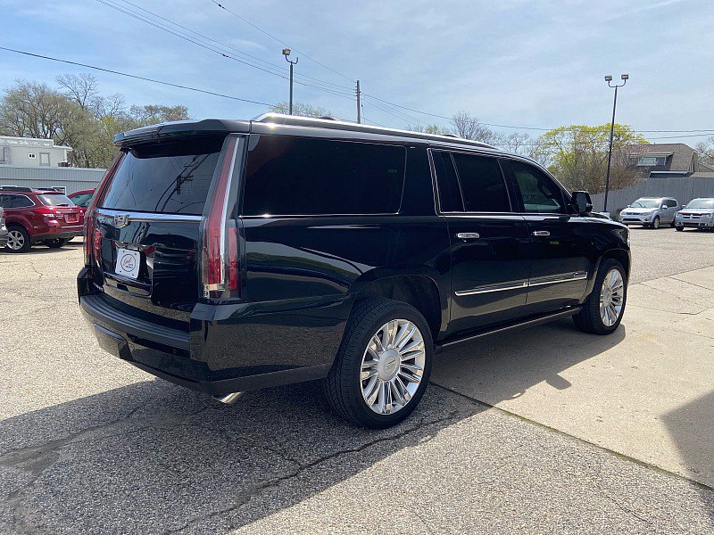 Used 2016 Cadillac Escalade ESV Platinum image 4