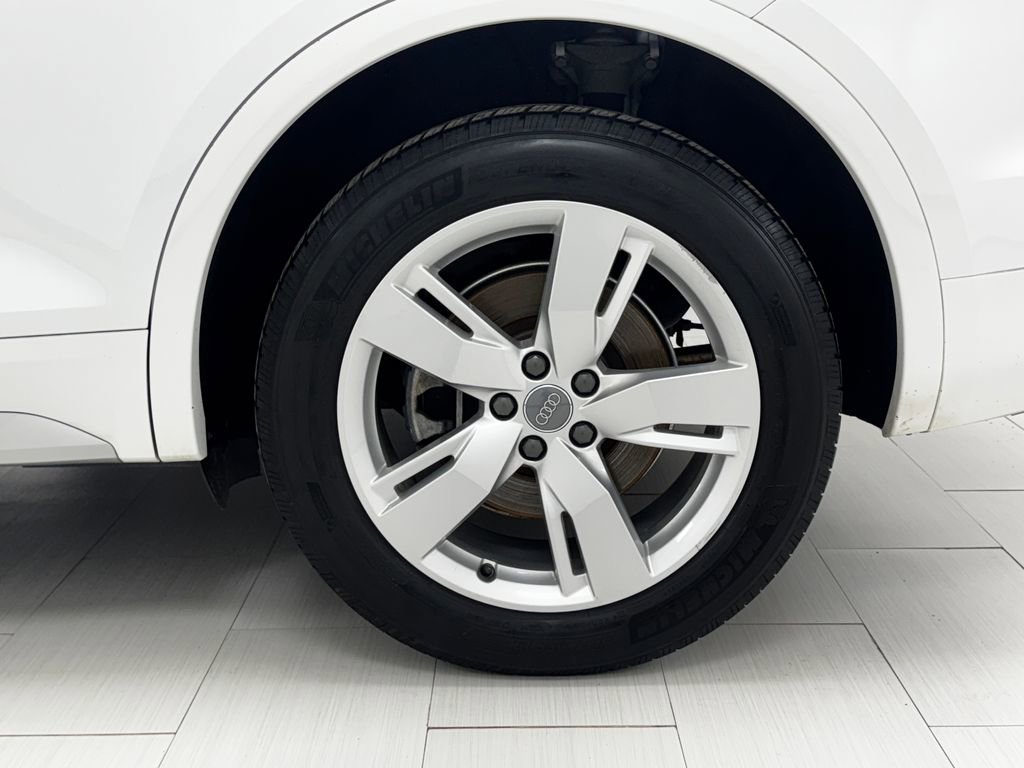 Used 2018 Audi Q5 2.0T Premium Plus w/ Premium Plus Package image 43