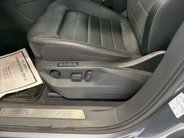 Used 2019 Volkswagen Atlas SEL Premium image 16