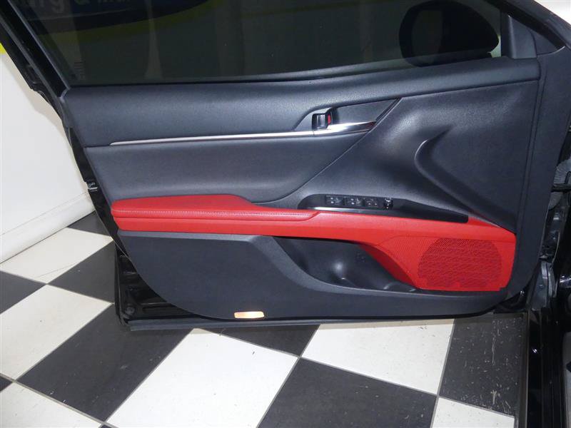 Used 2019 Toyota Camry XSE FWD image 27