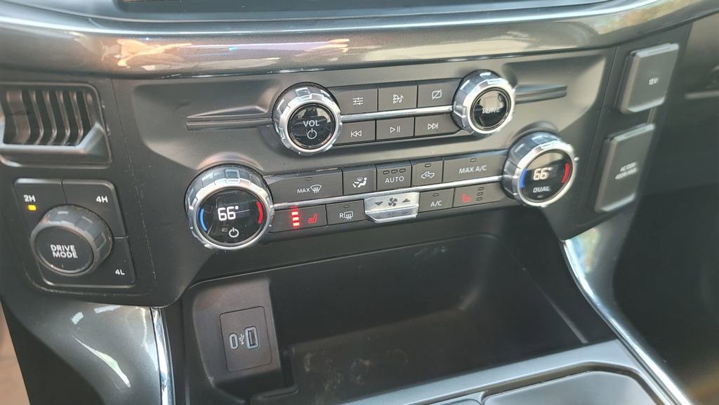 Used 2021 Ford F150 XLT w/ Equipment Group 302A High image 22