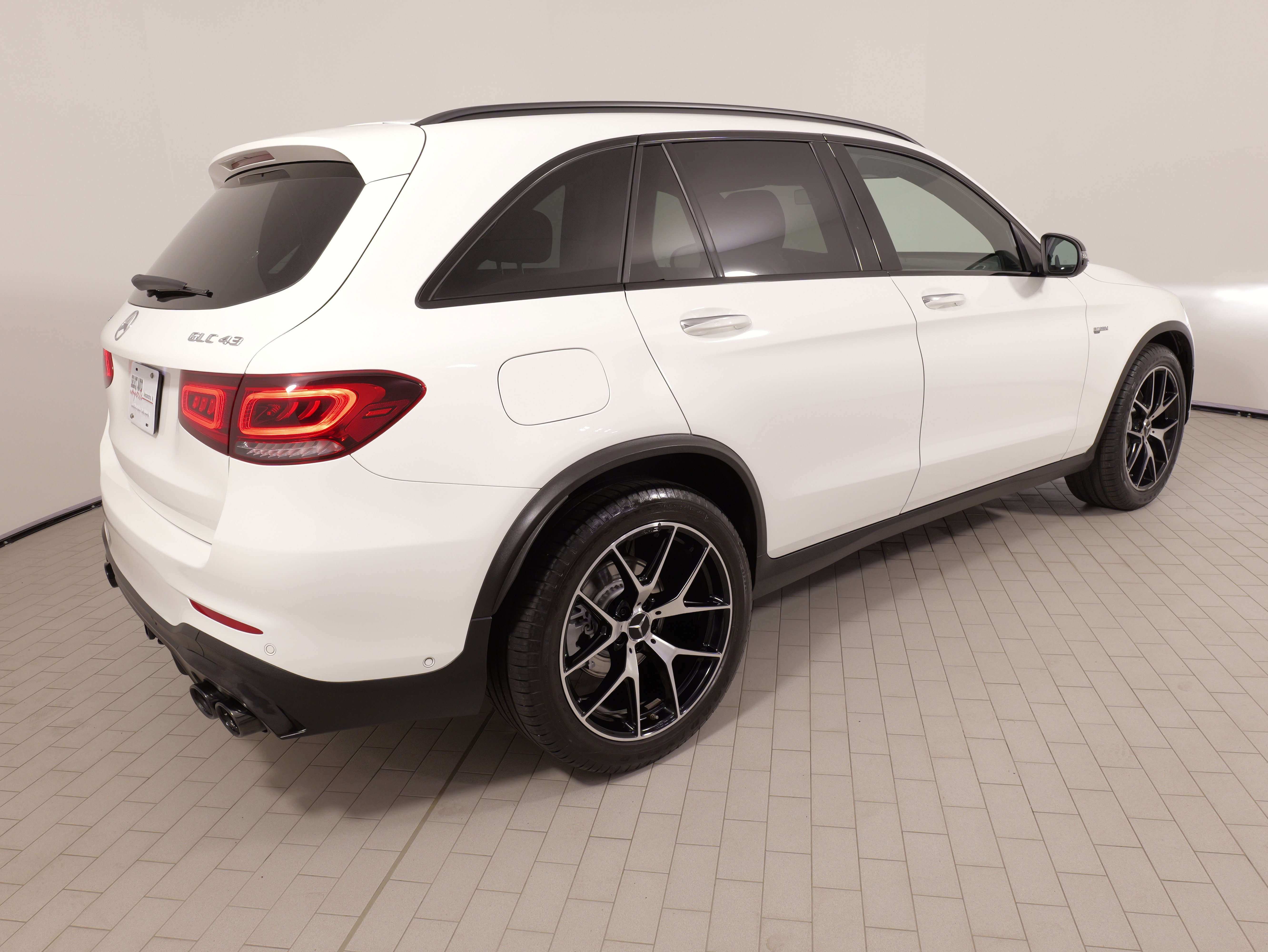 Used 2022 Mercedes-Benz GLC 43 AMG 4MATIC image 10