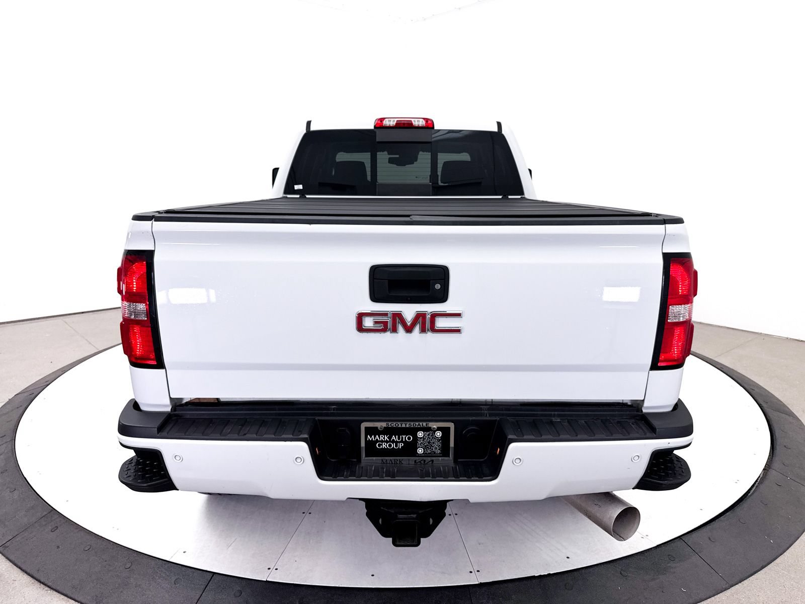 Used 2019 GMC Sierra 2500 Denali w/ Duramax Plus Package AWD/4WD image 13