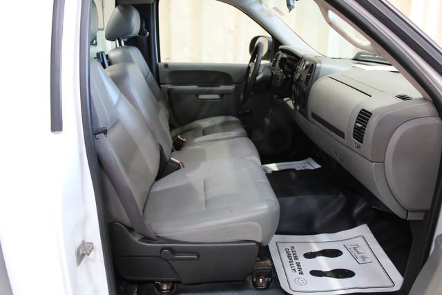 Used 2011 Chevrolet Silverado 2500 W/T RWD image 17