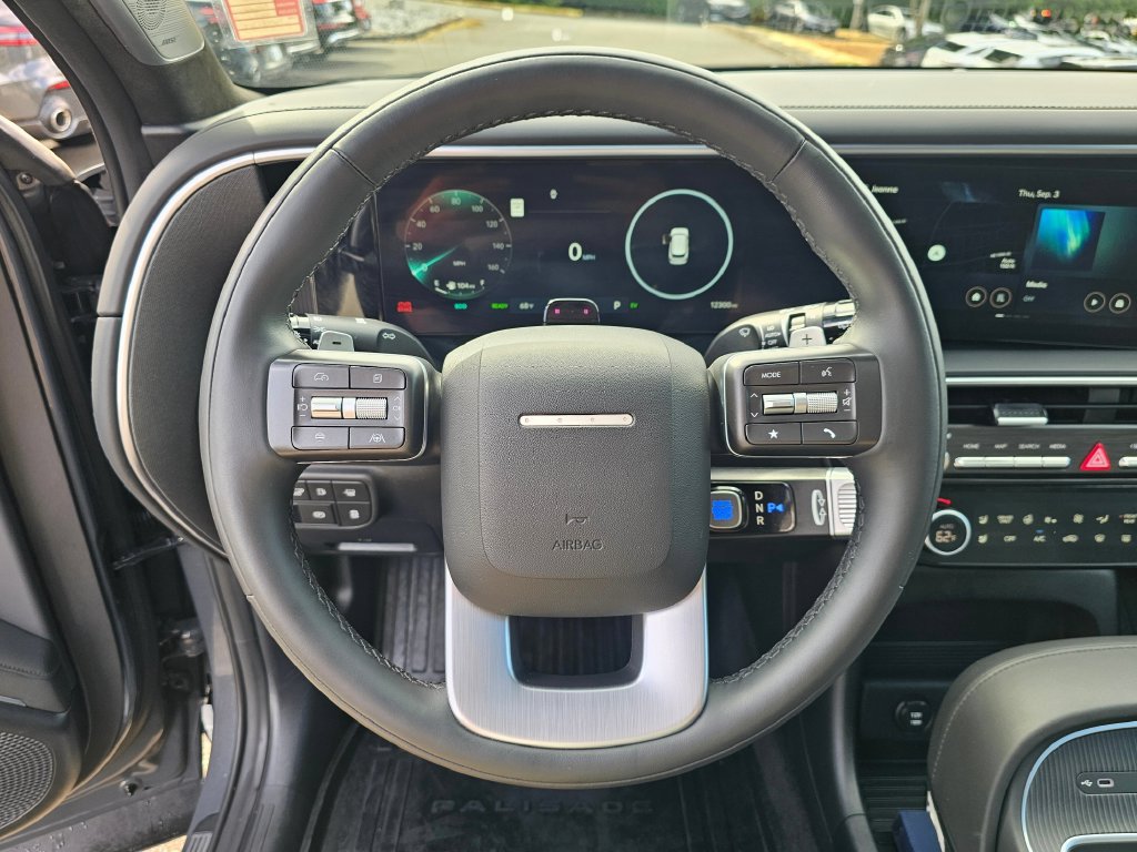 Used 2026 Hyundai Palisade Calligraphy AWD/4WD image 11