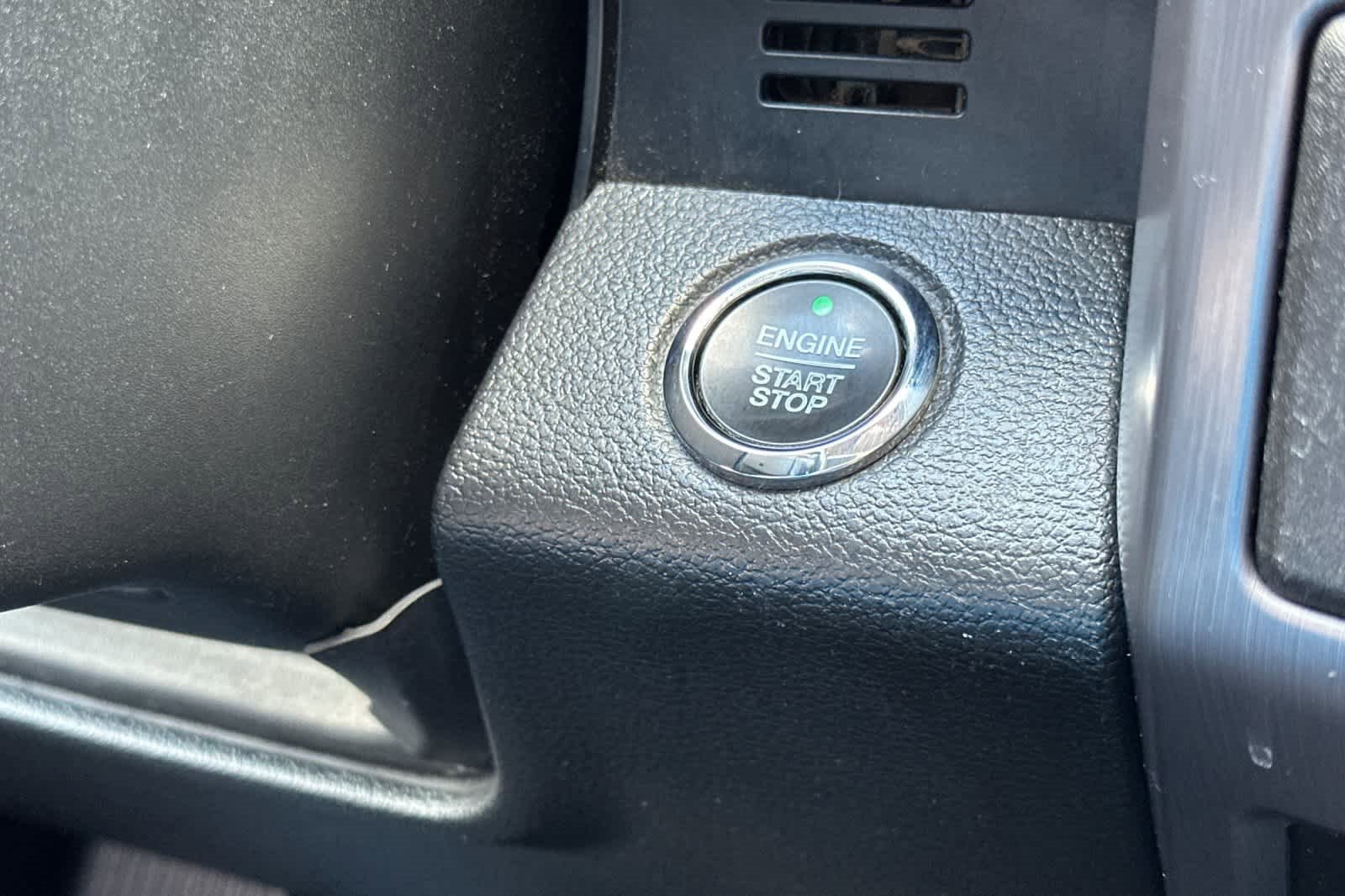 Certified 2020 Ford Expedition Platinum image 24