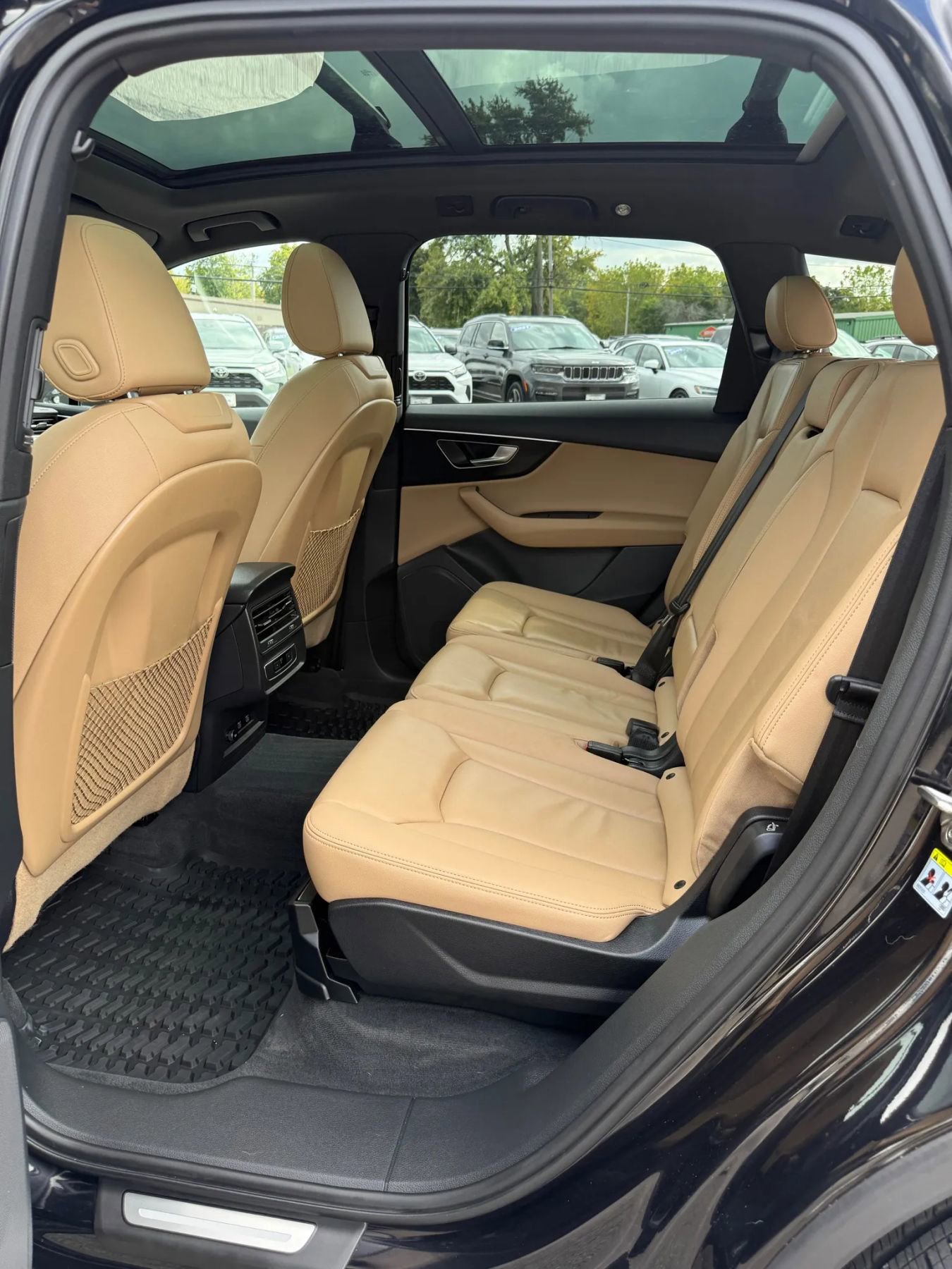 Used 2021 Audi Q7 2.0T Premium w/ Convenience Package image 23