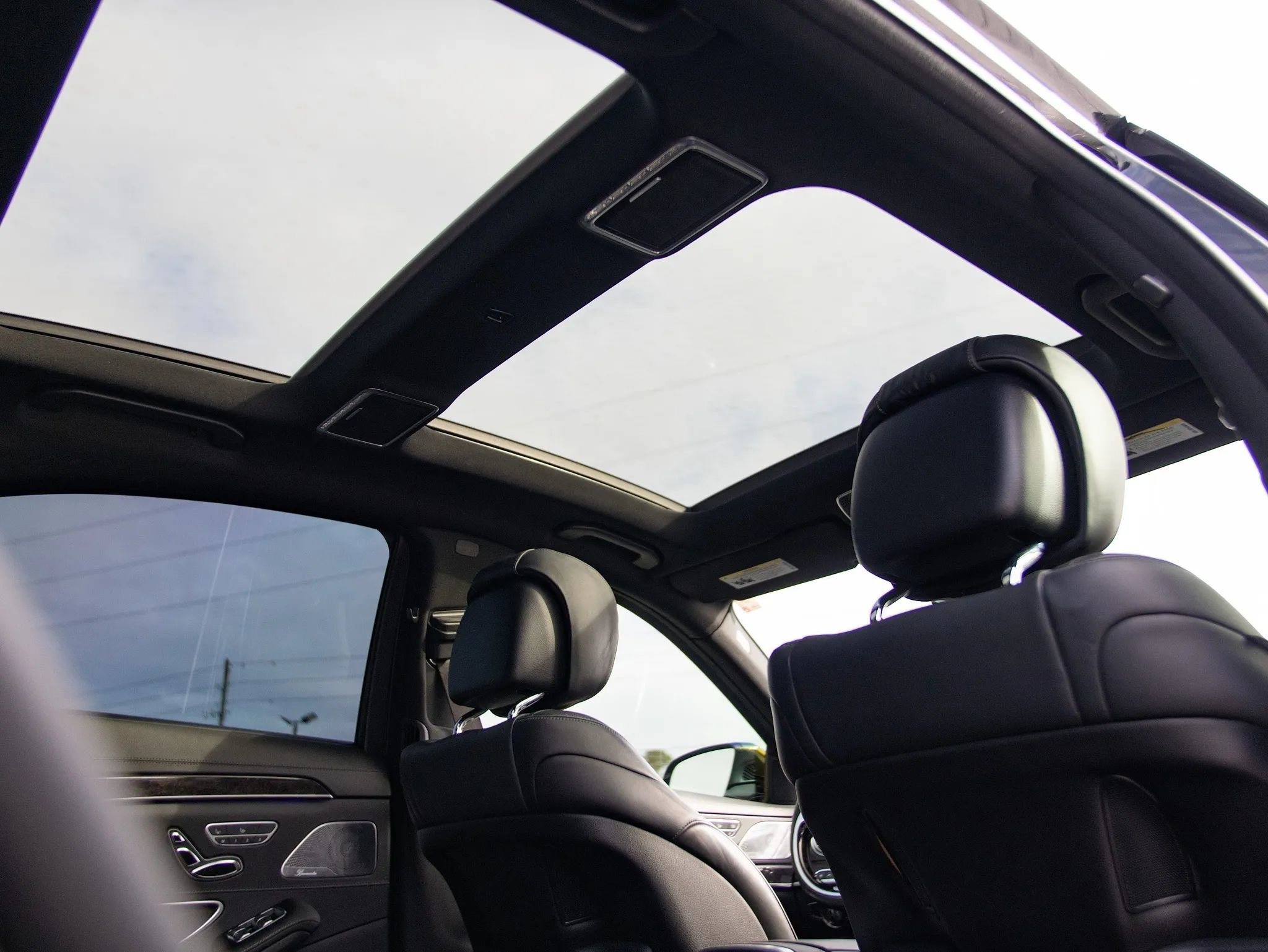 Used 2015 Mercedes-Benz S 550 Sedan image 33