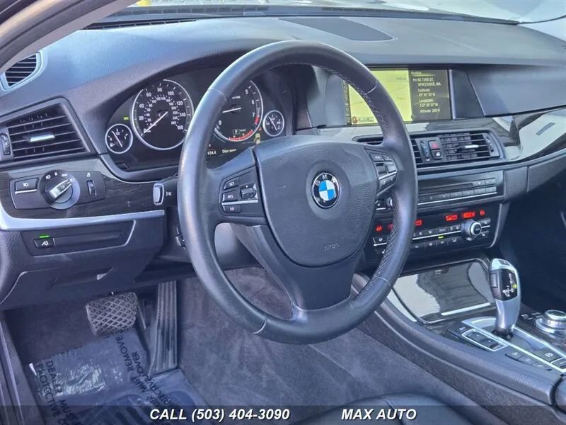 Used 2013 BMW 528i xDrive Sedan AWD/4WD image 11