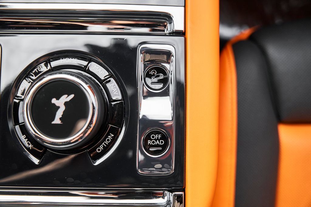 Used 2025 Rolls-Royce Cullinan AWD/4WD image 80