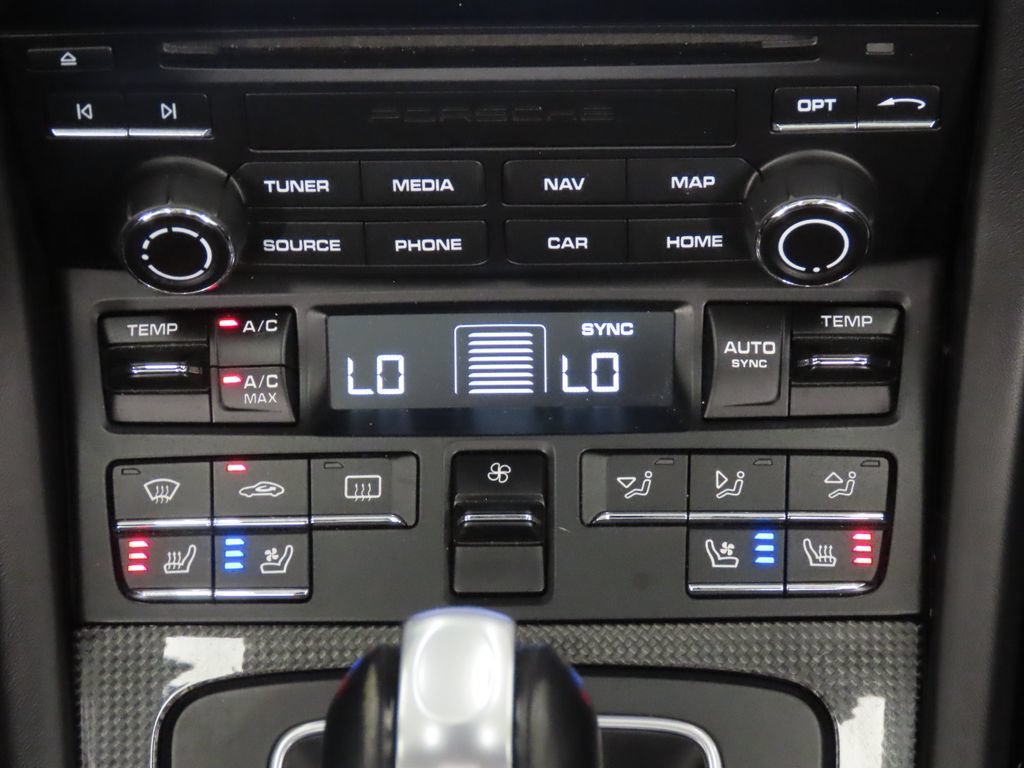 Certified 2019 Porsche 911 Turbo S AWD/4WD image 34